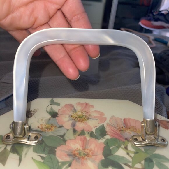 Margaret Dike Vintage Octagonal Box Cream Purse Garden Theme Signed - Picture 10 of 15